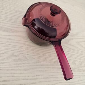 Vision Corning Ware Cranberry Teflon 1 L Sauce Pan w/ Pyrex Glass Cookware Lid